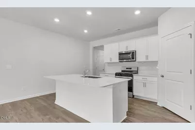 530 Ashley Run, Sanford, NC 27330 - Photo 6