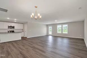 31 E Emily Gardens Dr, Selma, NC 27576 - Photo 10