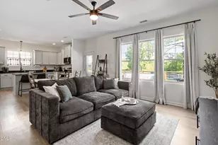 915 Award St, Fuquay Varina, NC 27526 - Photo 6