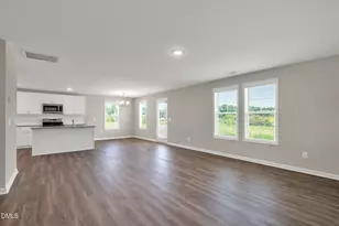 45 E Emily Gardens Dr, Selma, NC 27576 - Photo 4
