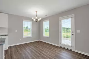 45 E Emily Gardens Dr, Selma, NC 27576 - Photo 6