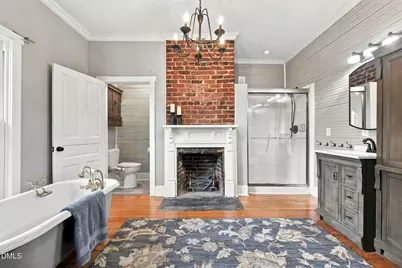 1406 E Main Street, Graham, NC 27253 - Photo 20