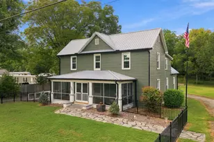1406 E Main St, Graham, NC 27253 - Photo 1