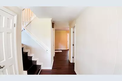 1013 Lakeview Drive, Clinton, NC 28328 - Photo 6