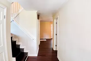 1013 Lakeview Dr, Clinton, NC 28328 - Photo 6