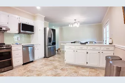 1013 Lakeview Drive, Clinton, NC 28328 - Photo 14