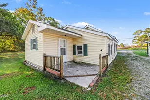 306 W Main St, Pine Level, NC 27568 - Photo 34