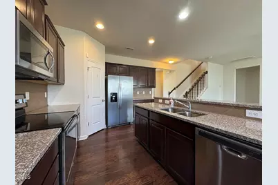 4333 Auburn Hills Drive, Raleigh, NC 27616 - Photo 10