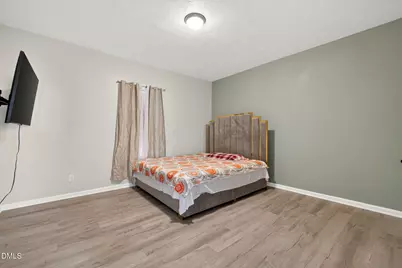 928 E Davis Street, Burlington, NC 27215 - Photo 6
