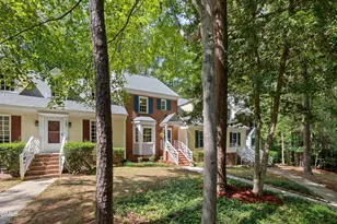 129 Hedgerow Ct, Cary, NC 27513 - Photo 2