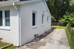121 N Elizabeth St, Henderson, NC 27536 - Photo 40