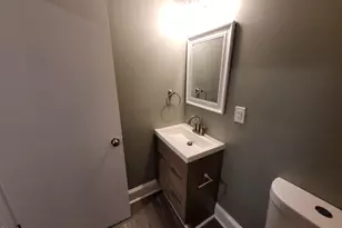 121 N Elizabeth St, Henderson, NC 27536 - Photo 8
