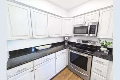 1407 Oak Tree Drive #1407, Chapel Hill, NC 27517 - Photo 4