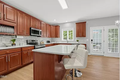 100 Drakeshire Court, Morrisville, NC 27560 - Photo 8
