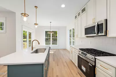 616 Hemlock Avenue, Durham, NC 27707 - Photo 6