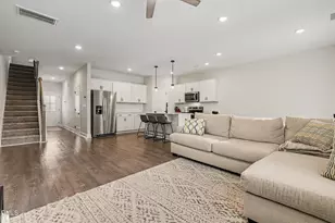 79 Calluna Dr, Clayton, NC 27520 - Photo 2