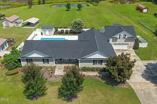 906 Walnut Dr, Erwin, NC 28339 - Photo 1