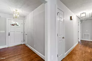 906 Walnut Dr, Erwin, NC 28339 - Photo 16