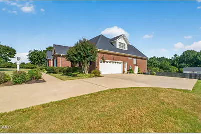 239 Lancashire Run, Smithfield, NC 27577 - Photo 2