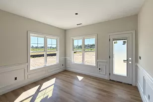 304 Hudson Vlg Dr, La Grange, NC 28551 - Photo 4