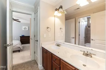 4213 Oakthorne Way, Raleigh, NC 27613 - Photo 32