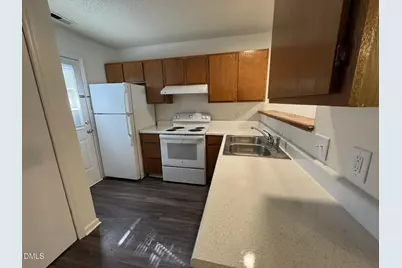 2902 Faversham Place, Raleigh, NC 27604 - Photo 6