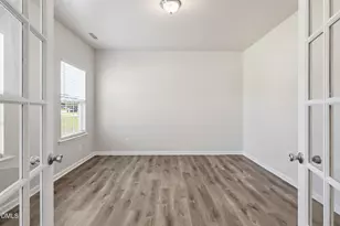 1009 Harvest Point Dr, Fuquay-Varina, NC 27526 - Photo 10