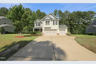 419 Rolling Pines Drive, Spring Lake, NC 28390 - Photo 2