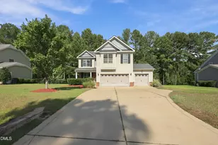 419 Rolling Pines Dr, Spring Lake, NC 28390 - Photo 2