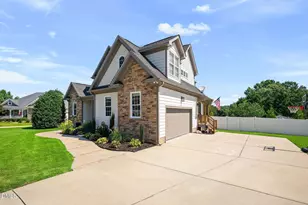 106 Grahamridge Ln, Fuquay Varina, NC 27526 - Photo 2