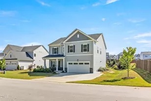 2206 Montebell View Dr, Fuquay Varina, NC 27526 - Photo 2