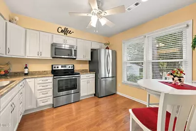 6412 Meadow View Drive, Raleigh, NC 27609 - Photo 4