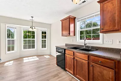 904 Broadmore Drive, Fayetteville, NC 28314 - Photo 10