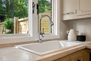 203 N Estes Dr, Chapel Hill, NC 27514 - Photo 12