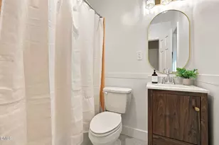 203 N Estes Dr, Chapel Hill, NC 27514 - Photo 26