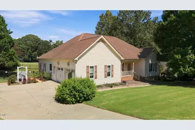 214 Parkridge Drive, Clayton, NC 27527 - Photo 2