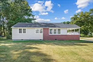 1305 N Robin St, Goldsboro, NC 27534 - Photo 2
