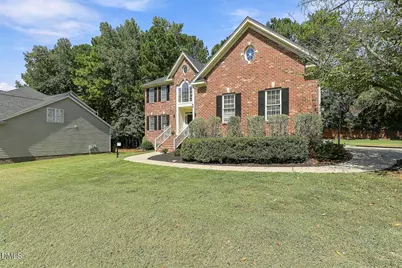 100 Hemingford Grey Court, Cary, NC 27518 - Photo 4