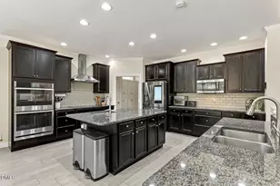100 Hemingford Grey Ct, Cary, NC 27518 - Photo 4