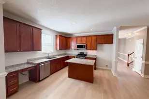 2619 Dutch Grove Cir, Raleigh, NC 27610 - Photo 2