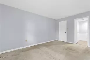 500 Umstead Dr, Chapel Hill, NC 27516 - Photo 10