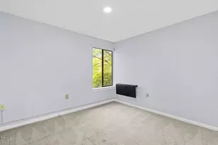 500 Umstead Dr, Chapel Hill, NC 27516 - Photo 6