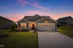 716 Harvest Point Dr, Fuquay Varina, NC 27526 - Photo 2