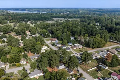 400 Rapids Street, Roanoke Rapids, NC 27870 - Photo 2