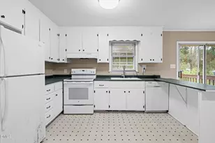 3712 Huntleigh Dr, Raleigh, NC 27604 - Photo 14