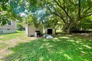 2511 Parrish St, Burlington, NC 27215 - Photo 8