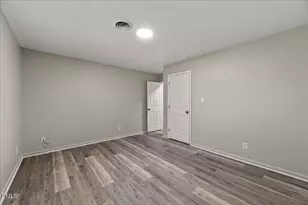 1630 Oxford Rd, Henderson, NC 27536 - Photo 10