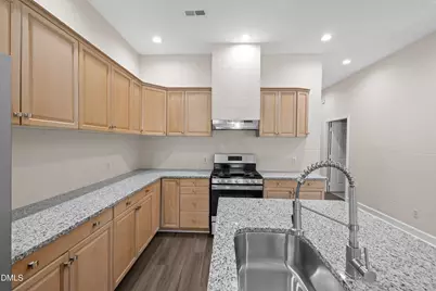 311 E Davis Street, Smithfield, NC 27577 - Photo 18