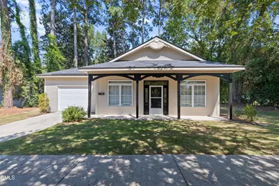 311 E Davis Street, Smithfield, NC 27577 - Photo 1