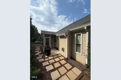 207 Rockport Ridge Way, Cary, NC 27519 - Photo 4